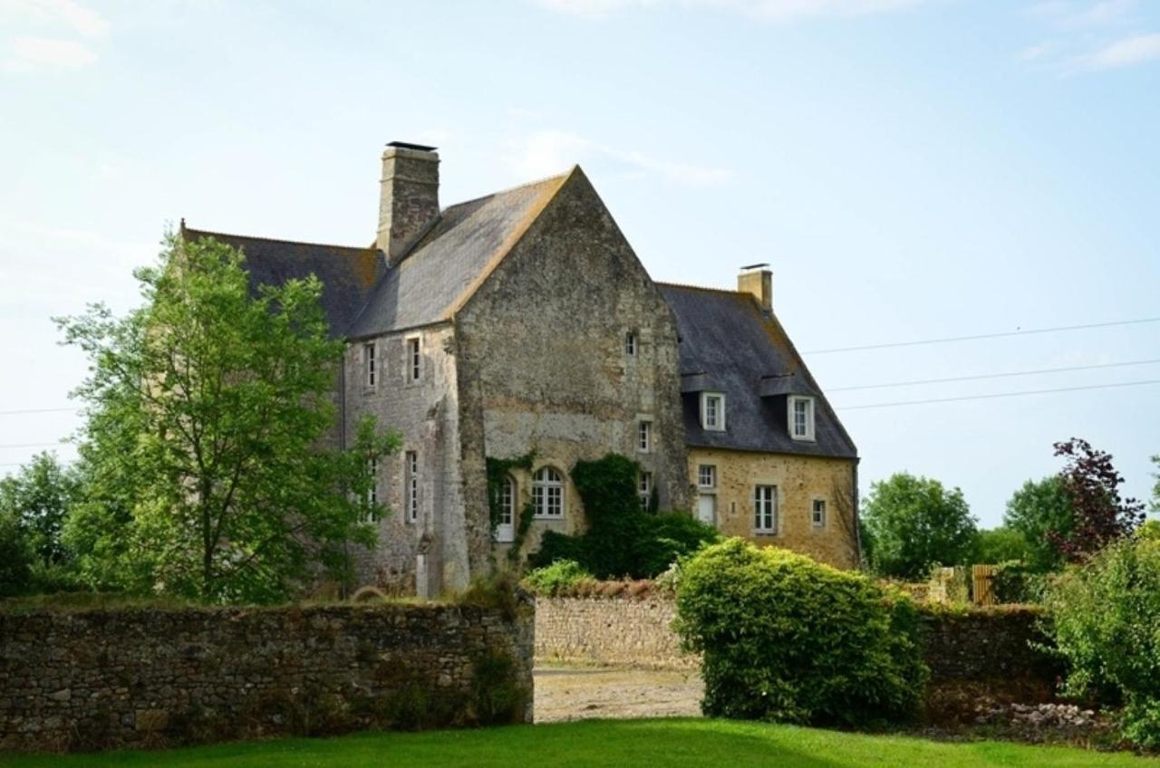 이지니쉬르메르 Le Chateau De Neuilly La Foret 빌라 외부 사진